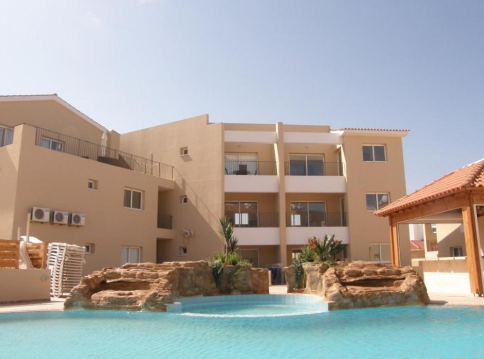 Kronos Holiday Apartments Paralimni Exterior photo